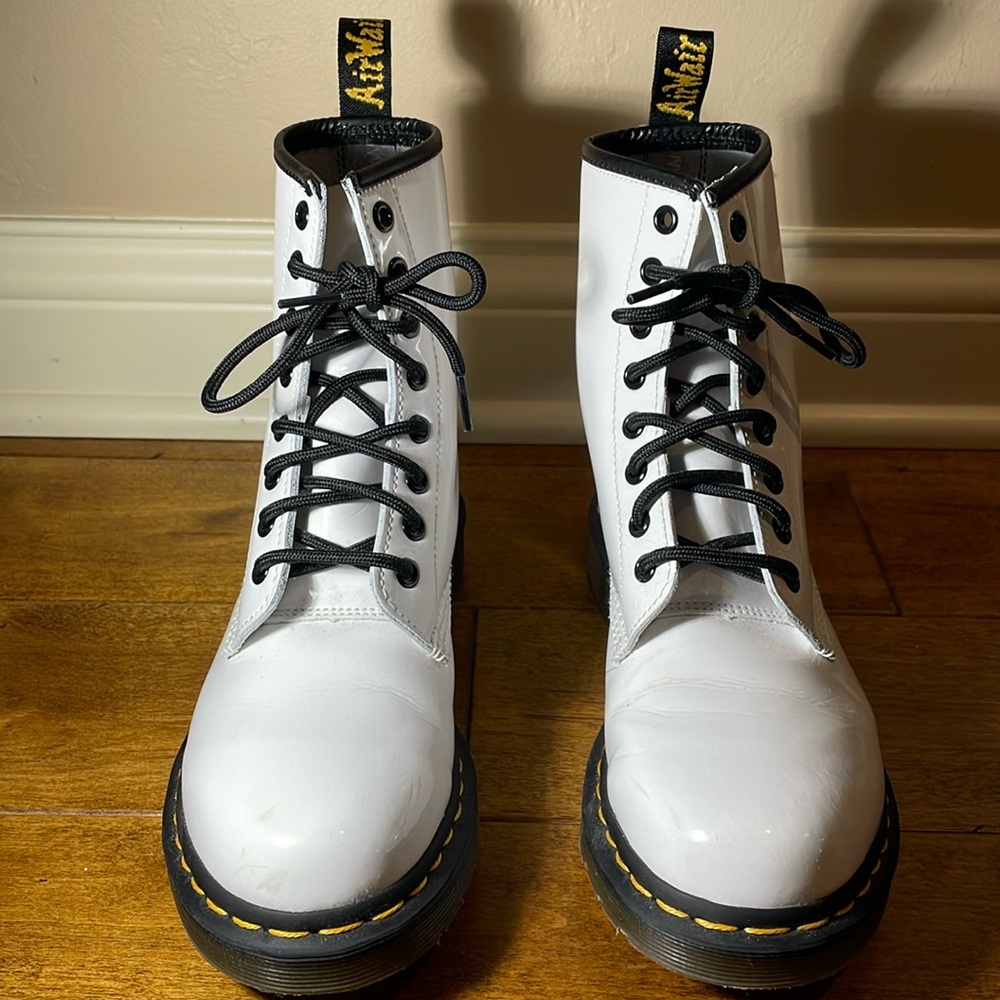 Dr. Martens 1460 White Patent Leather Lace Up Boots size 7 Women’s
